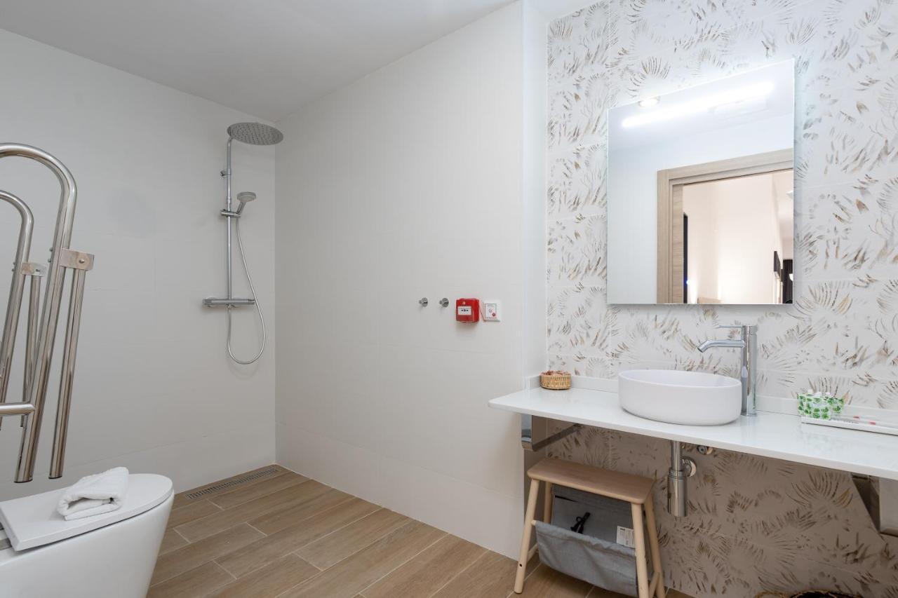 Travel Habitat La Marina Real Apartman Valencia Kültér fotó
