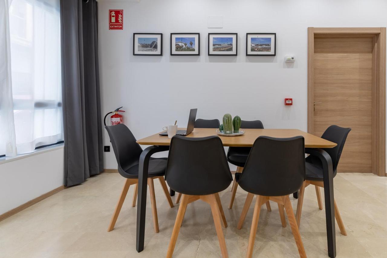 Travel Habitat La Marina Real Apartman Valencia Kültér fotó