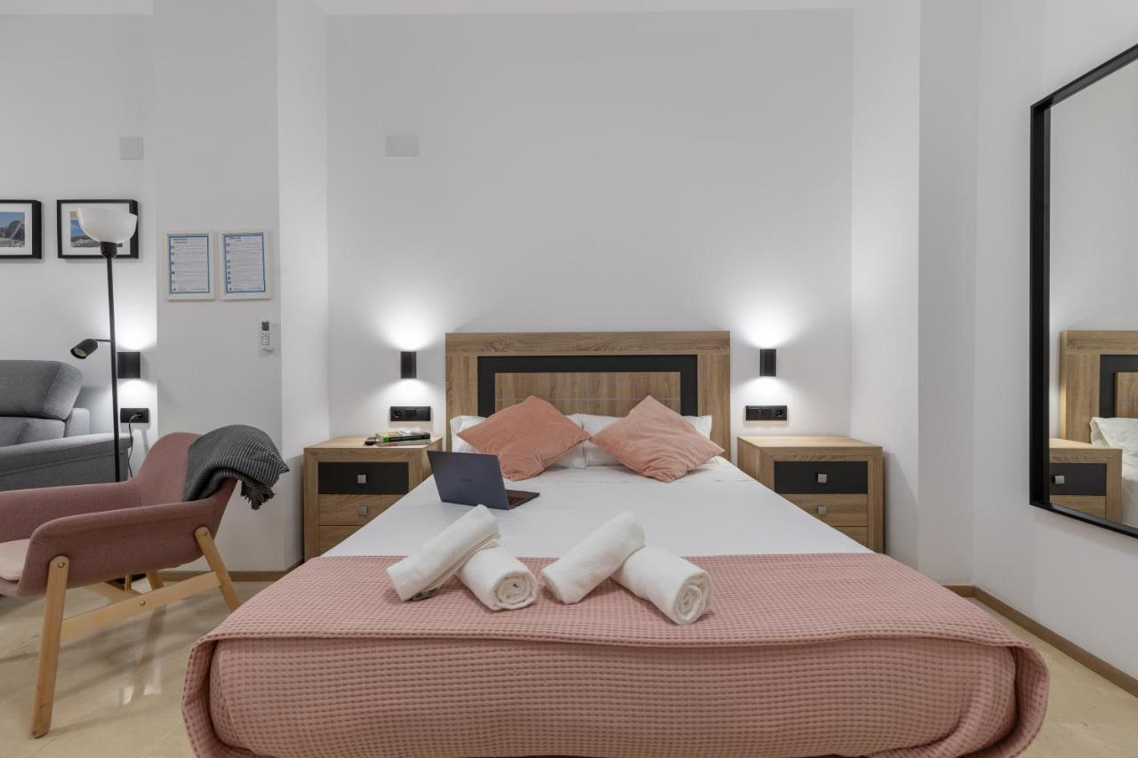 Travel Habitat La Marina Real Apartman Valencia Kültér fotó